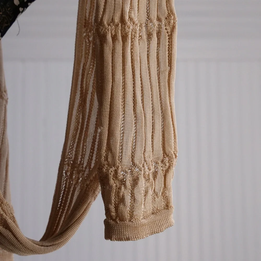 Dreamy Spring 2006 Banana Republic slinky gold rayon skinny‎ scarf